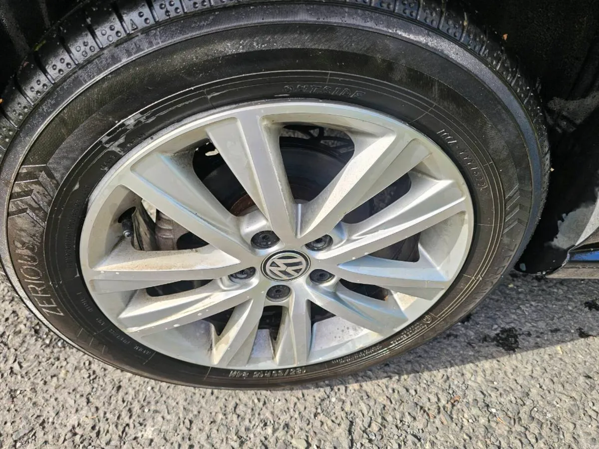 2016 vw polo 1.2 tsi automatic Only 68000km - Image 5