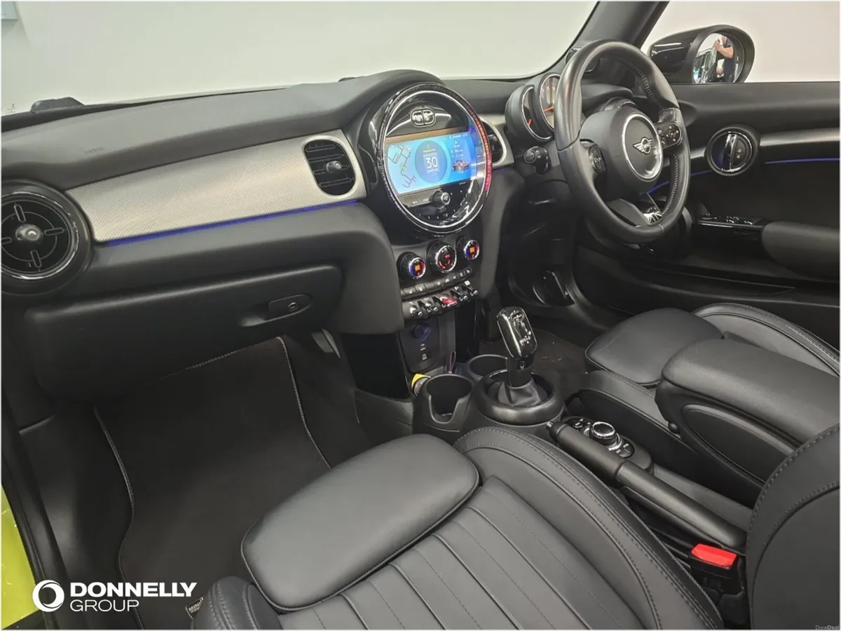 MINI Convertible Cooper S Exclusive - Image 4