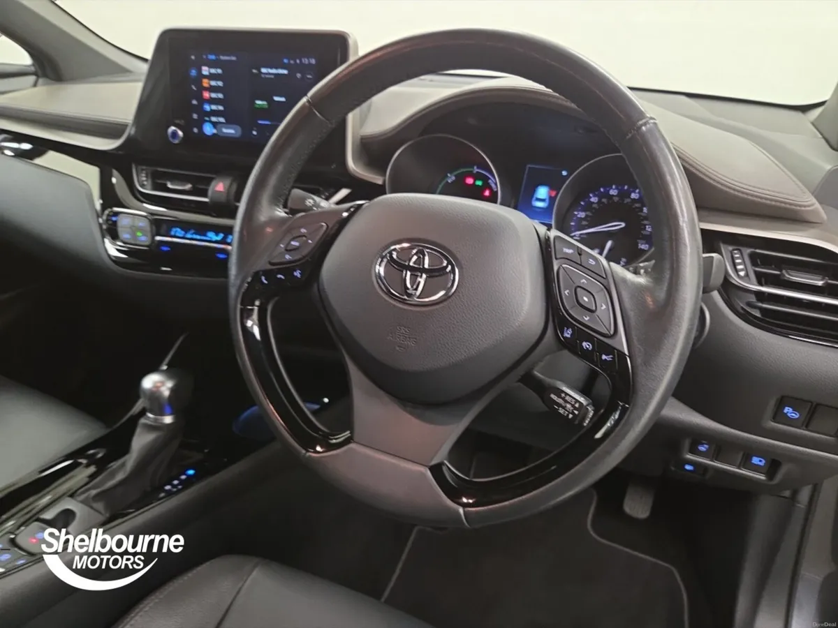 Toyota C-HR 2.0 Hybrid Excel 5dr CVT - Image 4