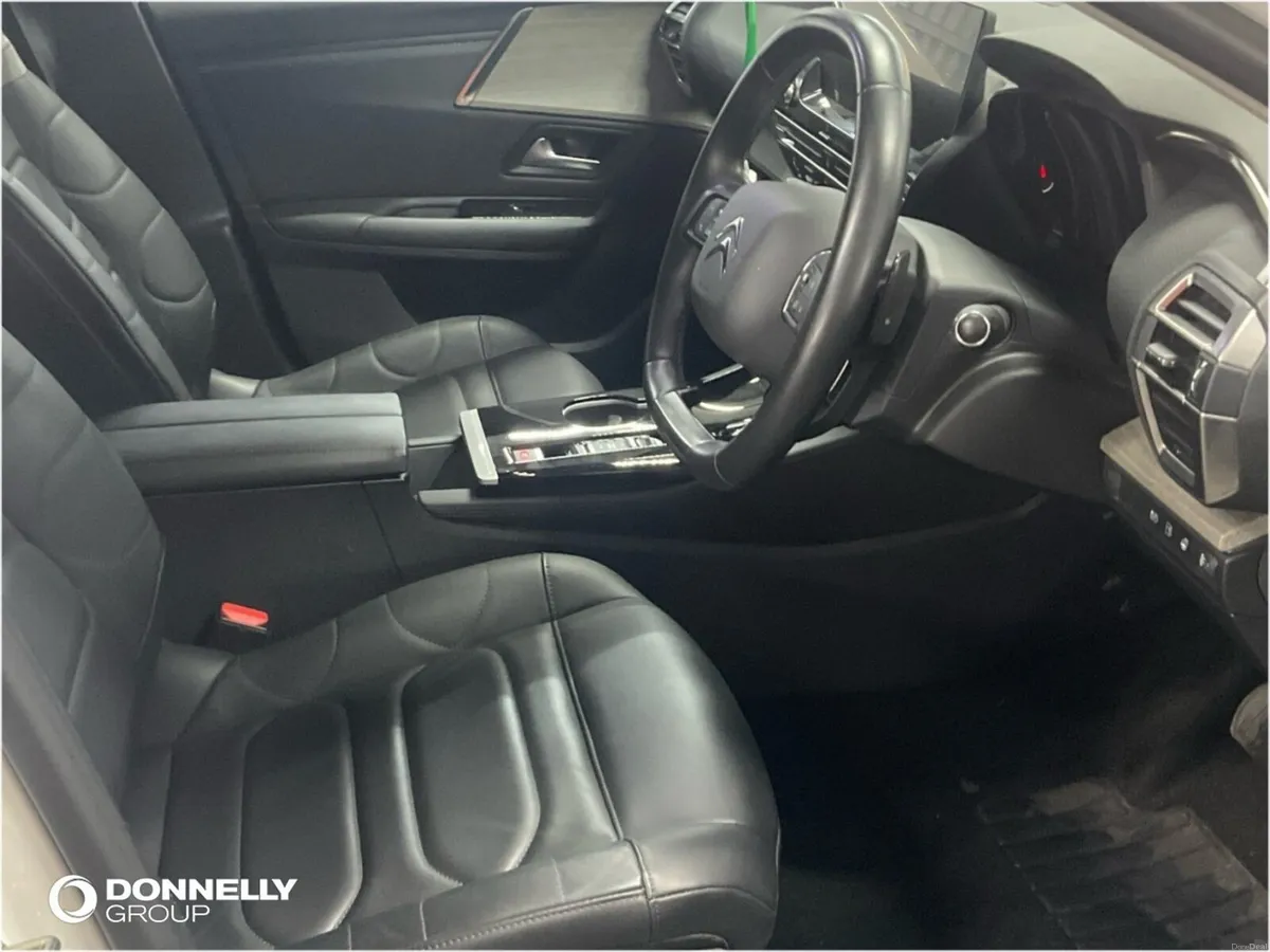 Citroen C5 X 1.6 Plug-in Hybrid 225 Shine 5dr e-EA - Image 4