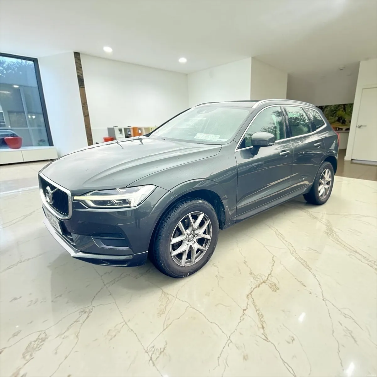 2019 Volvo XC60 D4 (190hp) FWD Momentum Automatic - Image 3