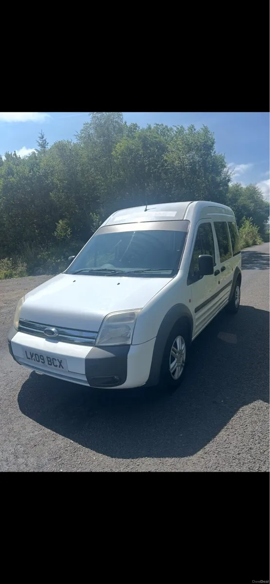 Wheel chair van/bus - Image 1