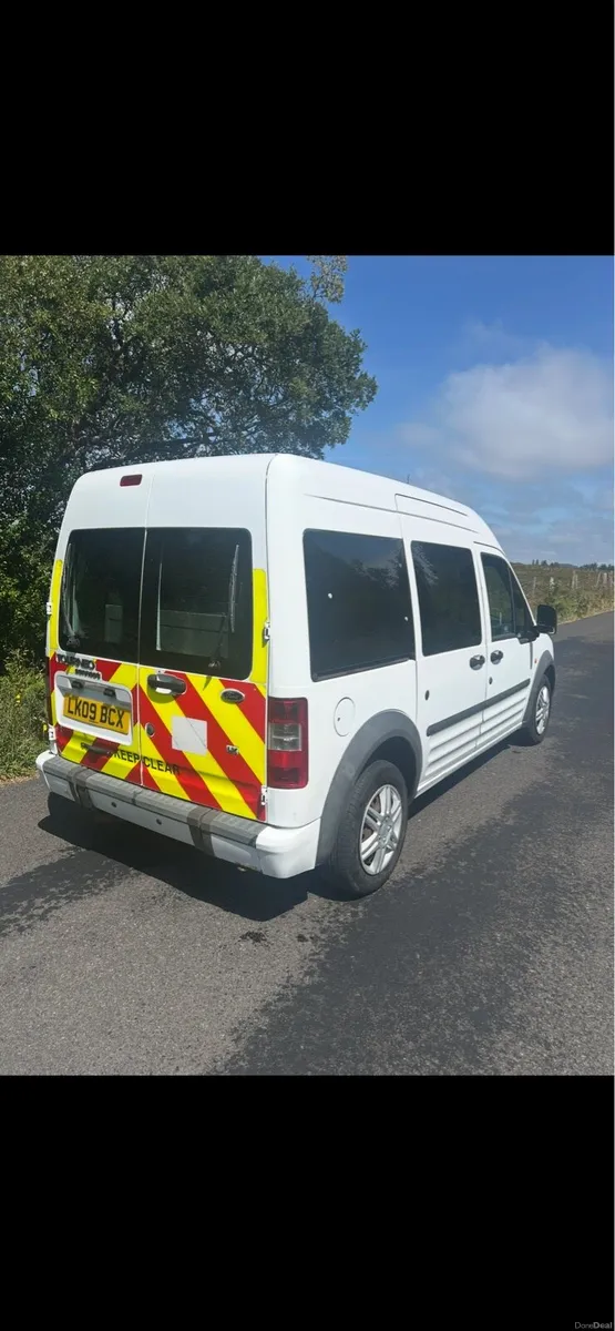 Wheel chair van/bus - Image 3