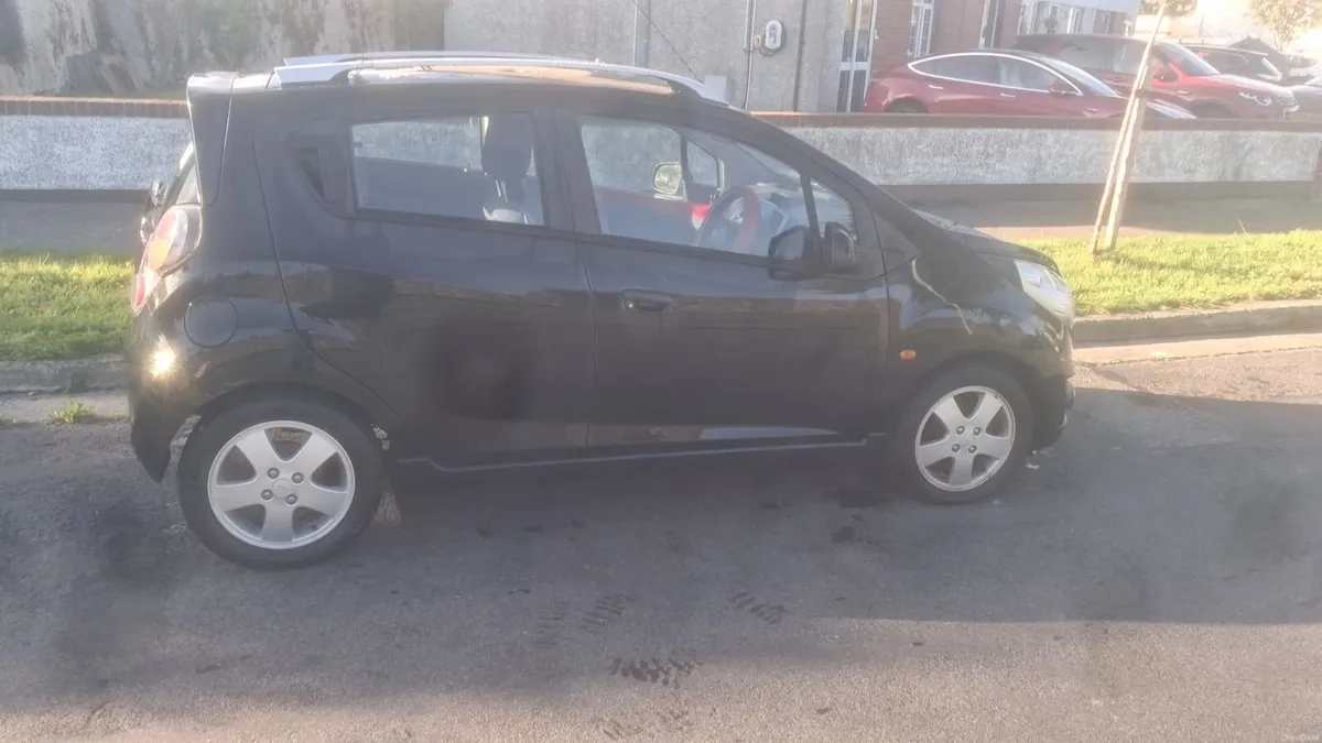 Chevrolet Spark 2011 - Image 1