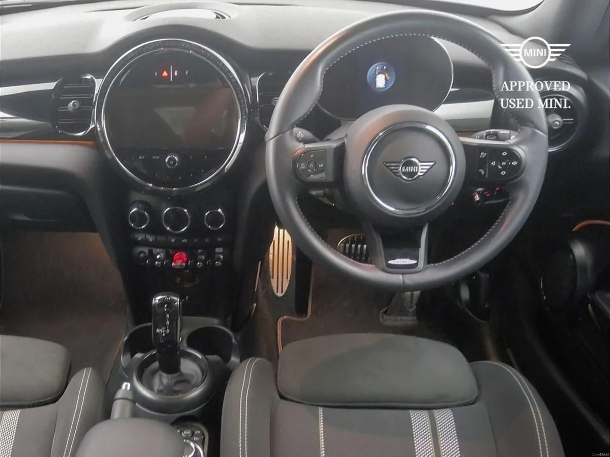 Mini Cooper 3-Door Cooper Sport - Image 5