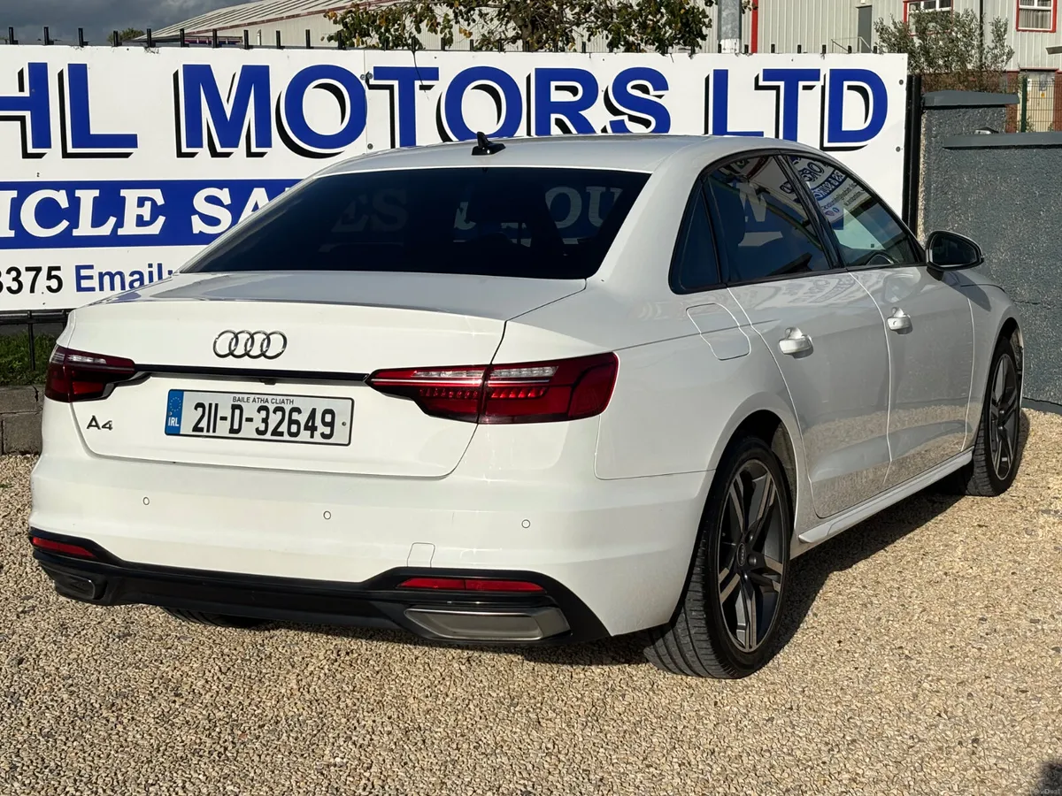 Audi A4 2021 - Image 6