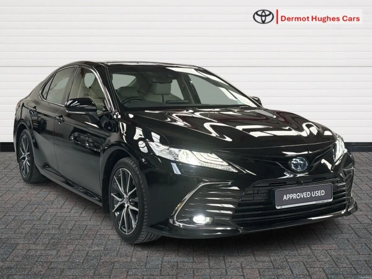 Toyota Camry PLATINUM EDITION 4 4DR AUTO - Image 1