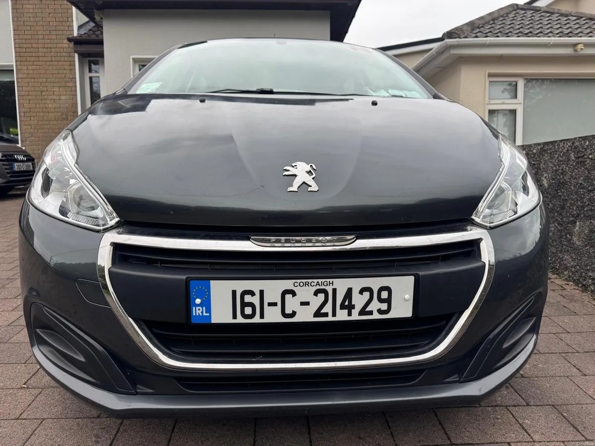 Peugeot 208 2016 - Image 1