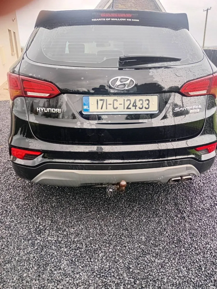 Hyundai Santa Fe  2017 - Image 4