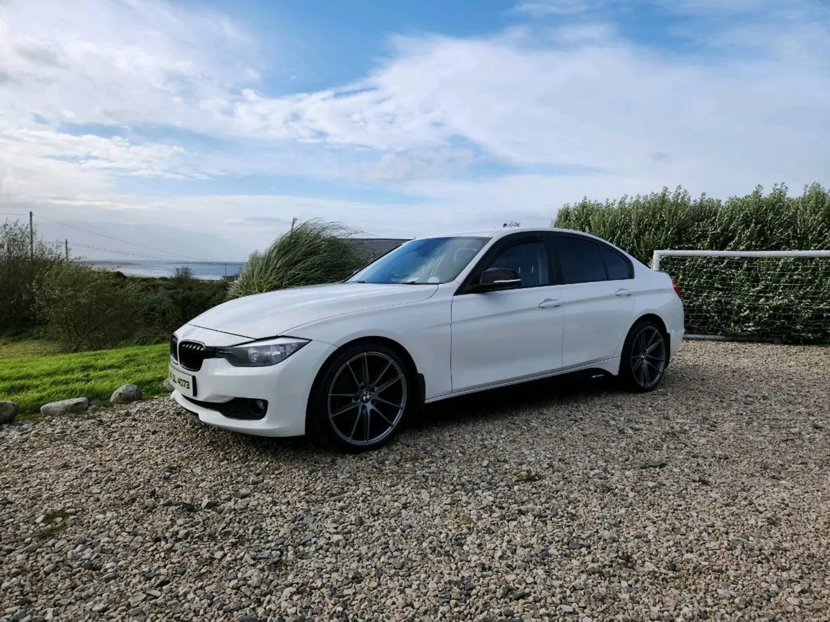 *** 2014 Bmw 320d F30 *** - Image 2