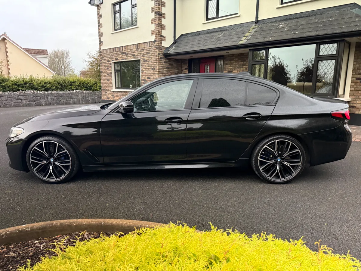 Stunning 221 BMW 520d M-Sport! - Image 4