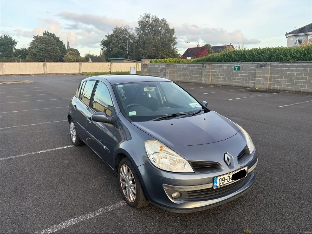 Renault Clio 2009 - Image 2