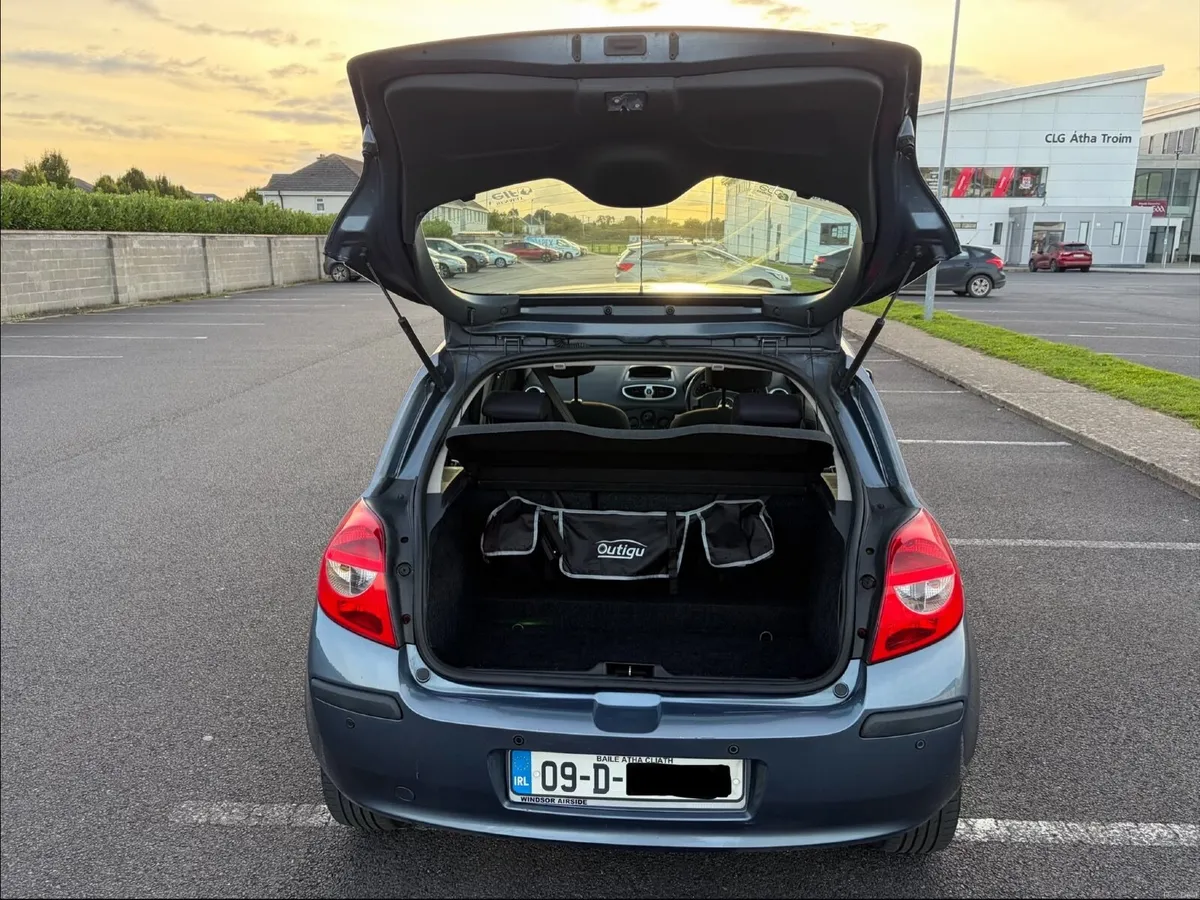 Renault Clio 2009 - Image 6