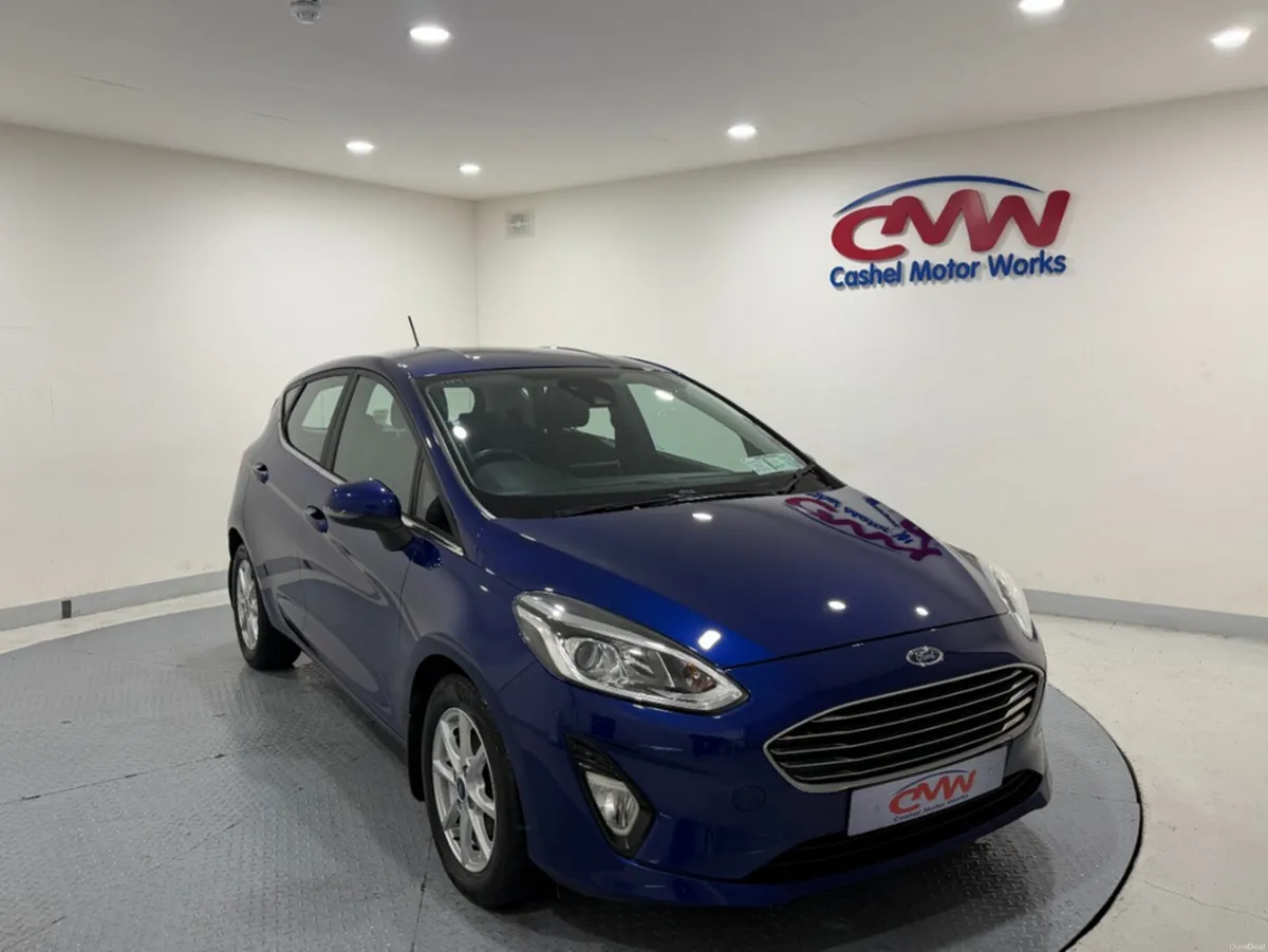 Ford Fiesta TITANIUM 1.5 TDCI 85PS 6 6SPEED 4 - Image 1