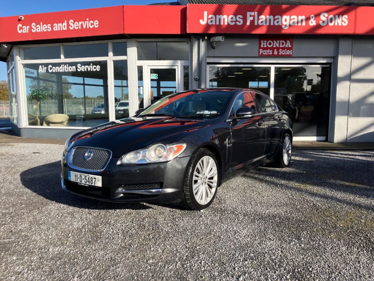 Jaguar XF 3.0 DIESEL PREMIUM LUXURY D 4DR AUTO - Image 1