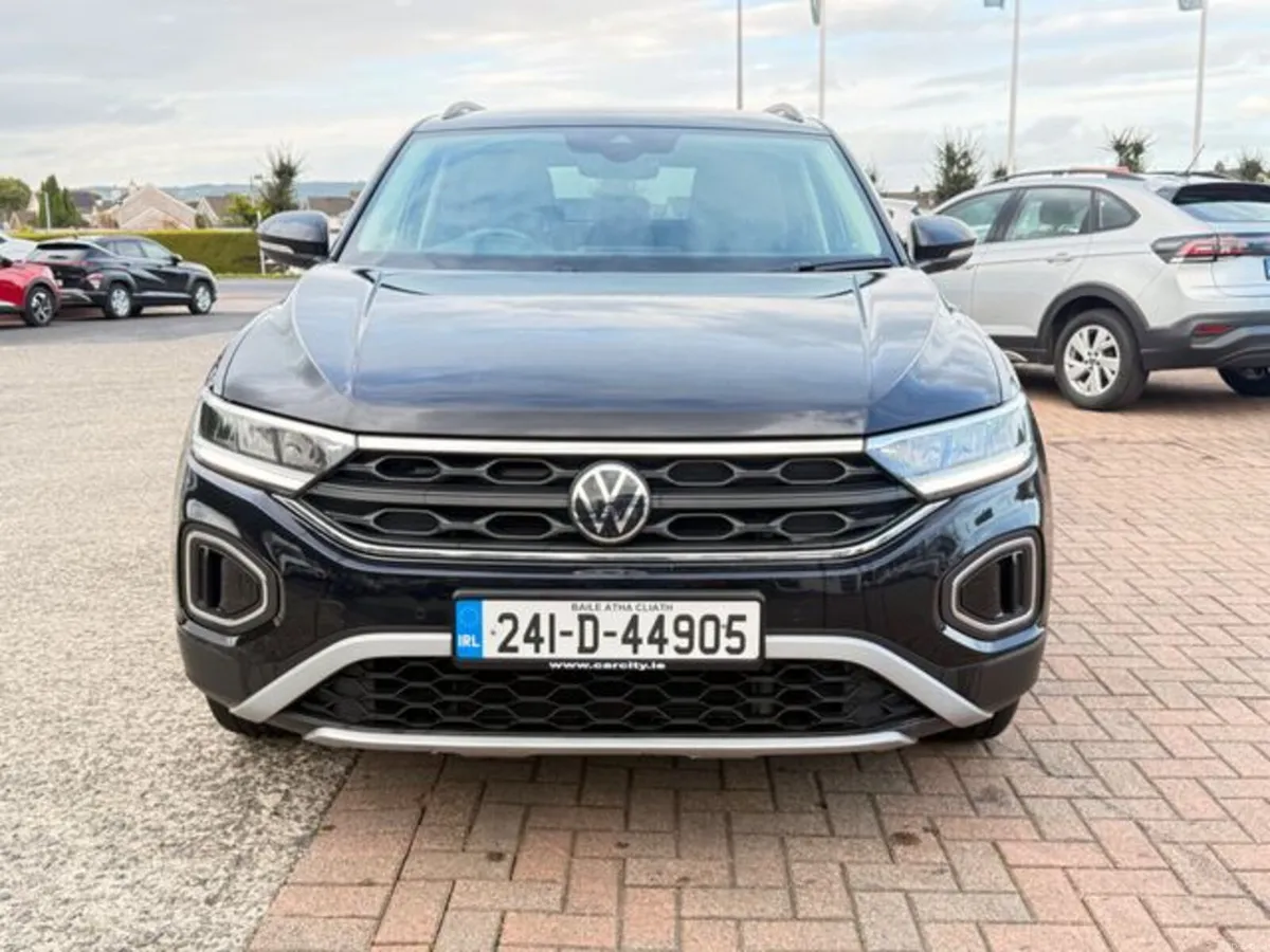 Volkswagen T-Roc Spec ED 1.0tsi M6F 116HP - Image 2