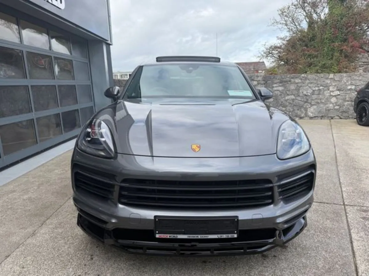 Porsche Cayenne CAYENNE ESTATE E-HYBRID 5DR TIPTRO - Image 6