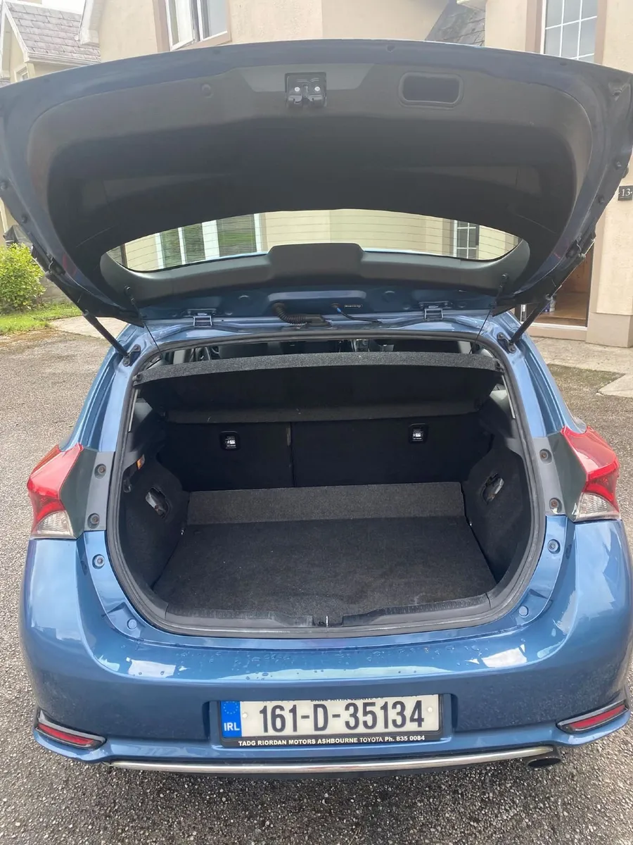 Toyota Auris 2016 - Image 4