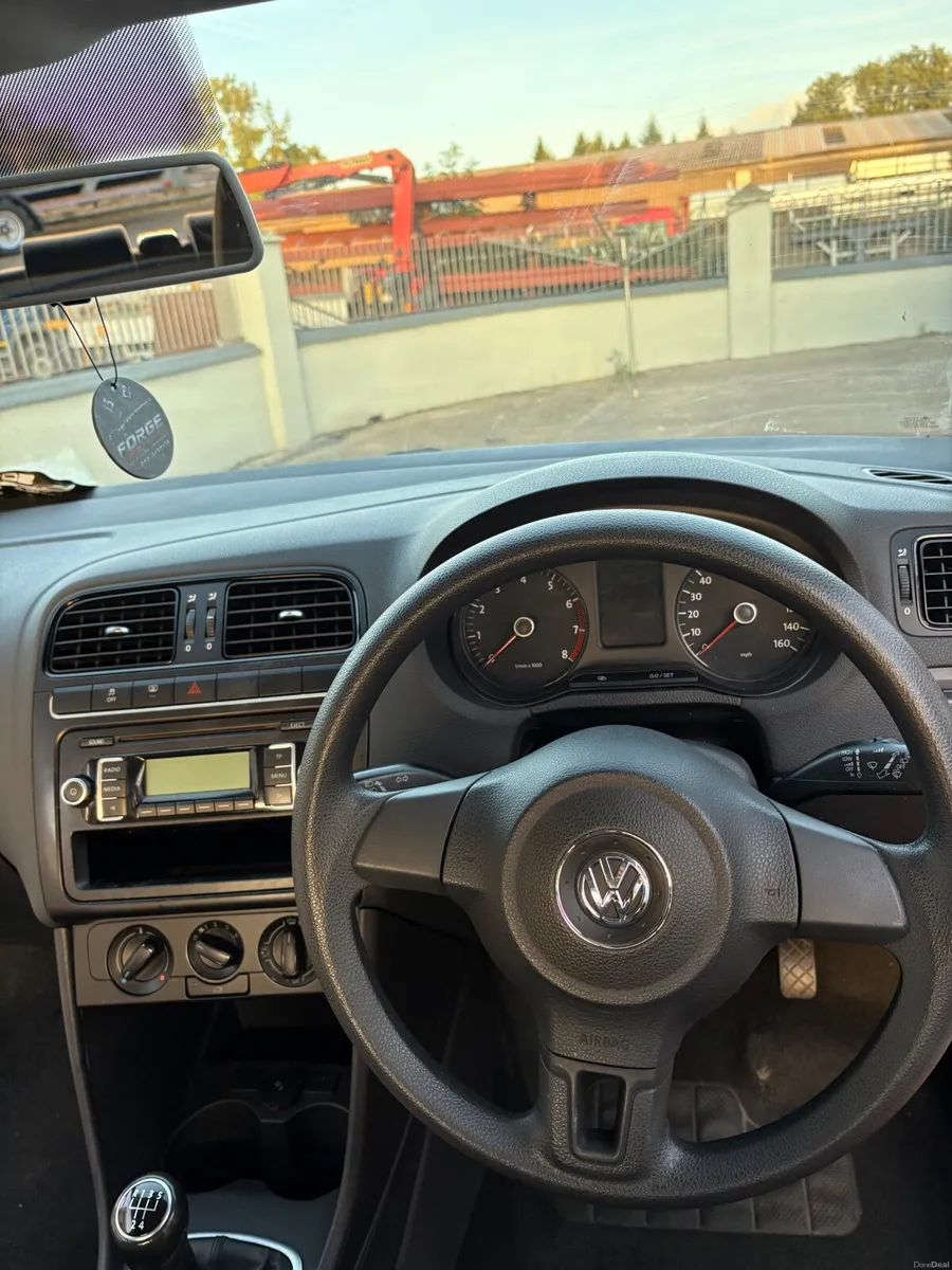 Volkswagen Polo 2011 - Image 5