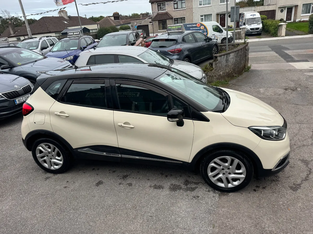 Renault Captur High spec - Image 3