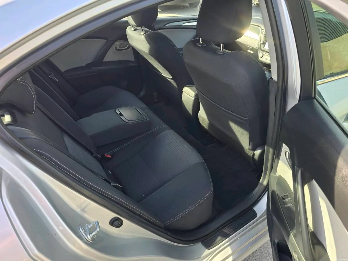 Toyota avensis luna 1.6d4d - Image 4