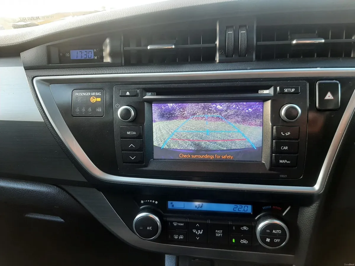Toyota Auris 2013 - Image 4