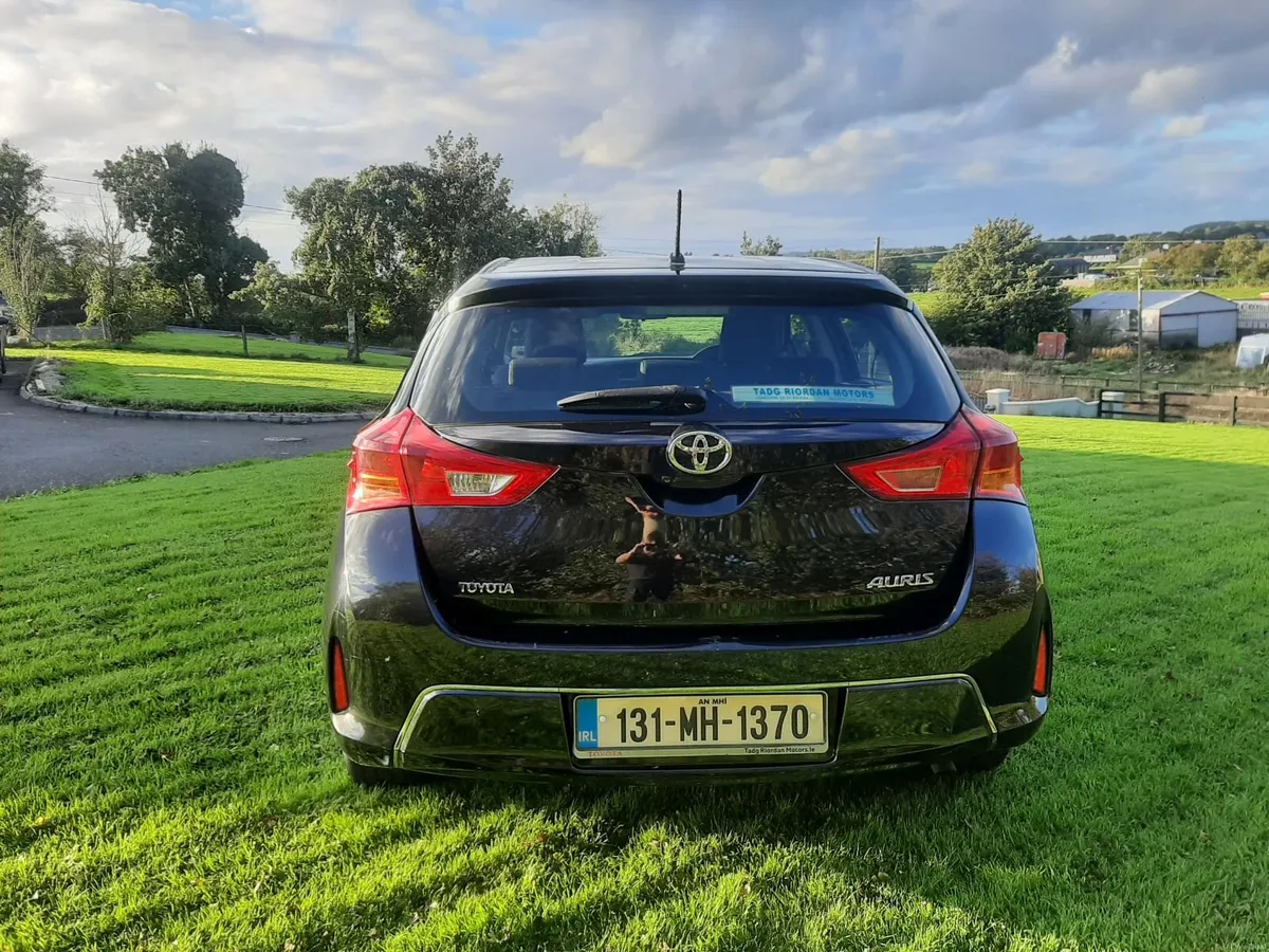 Toyota Auris 2013 - Image 5