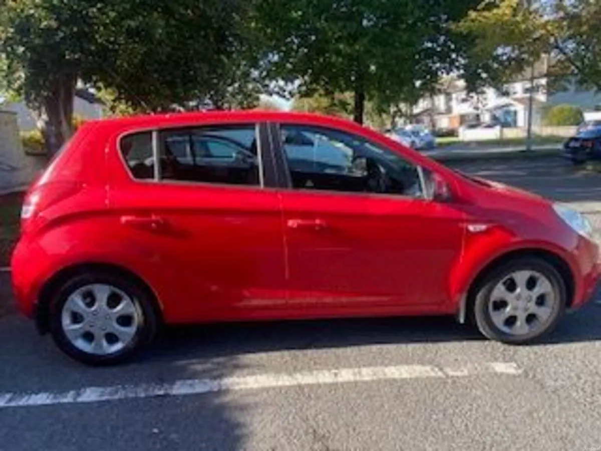 Hyundai i20 2010 - Image 1