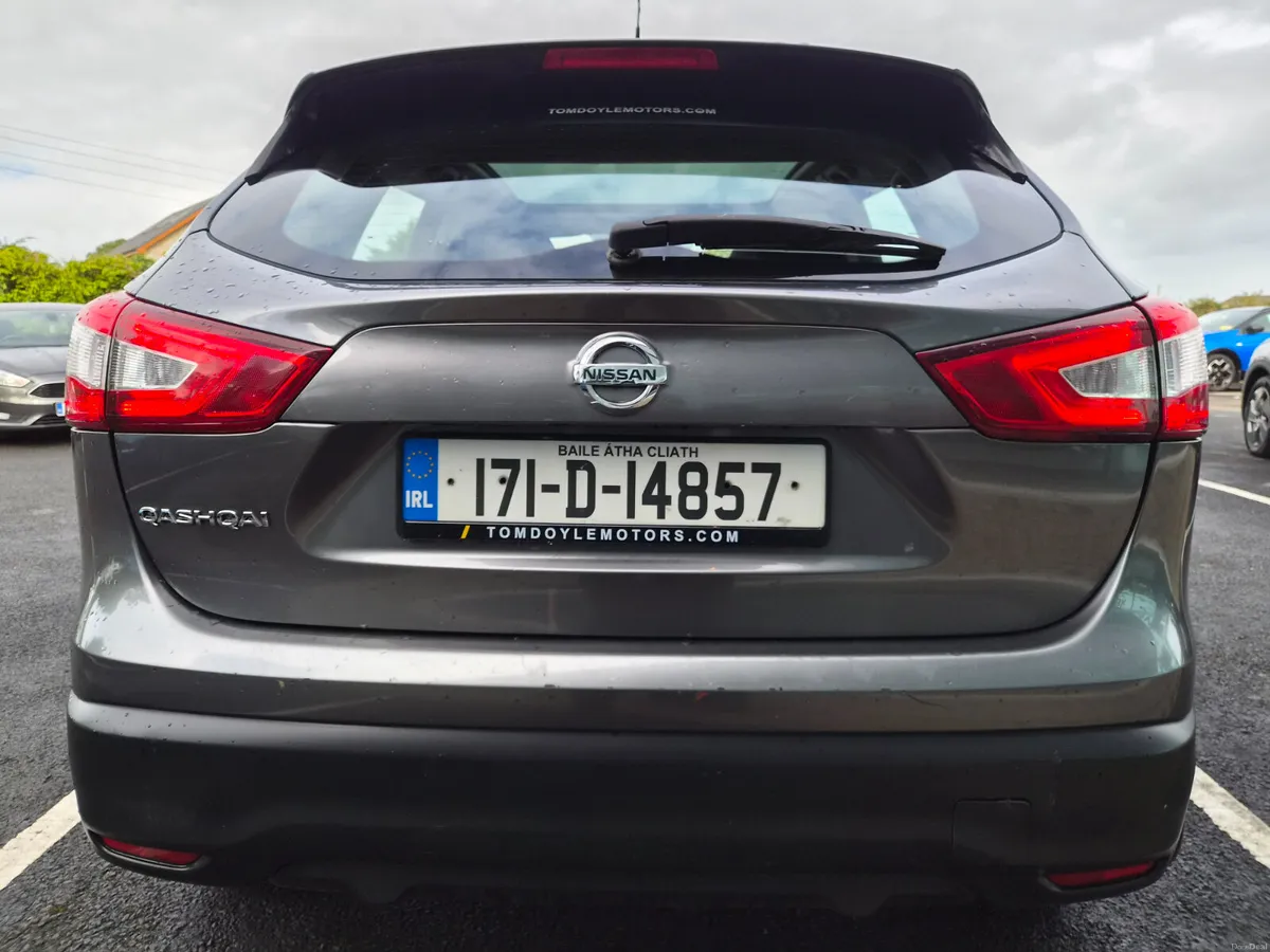 Nissan Qashqai 2017 1.5L Diesel Manual - Image 4