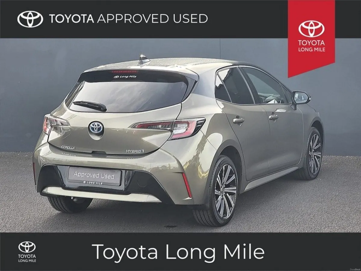 Toyota Corolla 1.8 Hybrid Luna Sport H/B 5dr - Image 2