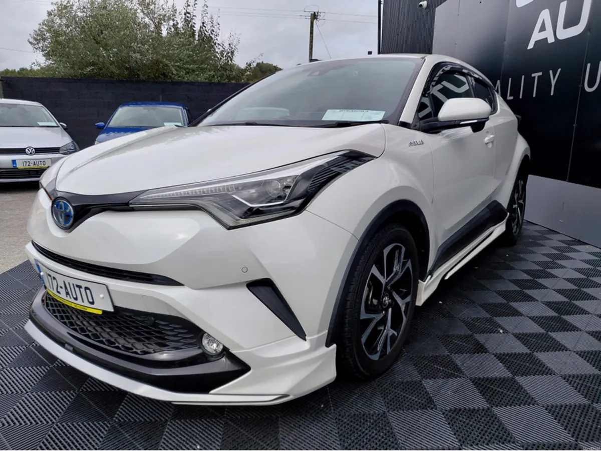 Toyota C-HR Toyota CHR 1.8 self charging hybrid, l - Image 4