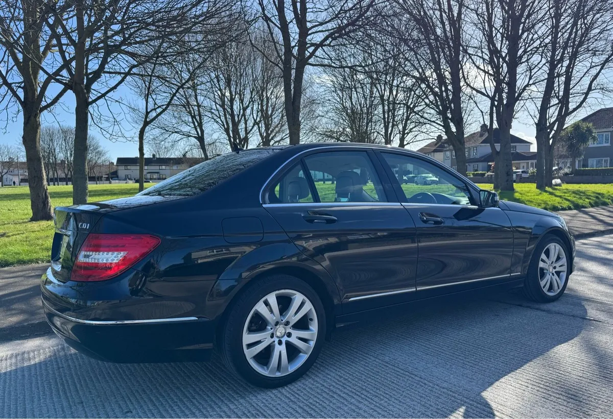 Mercedes-Benz C200 CDI // NCT 03/27 // AUTOMATIC - Image 4
