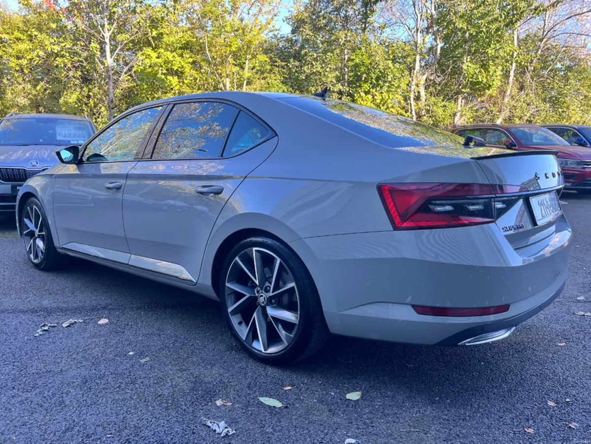 Skoda Superb 2.0 DIESEL SPORTLINE AUTO - Image 5