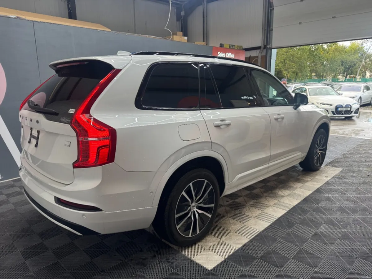 Volvo XC90 2023 VOLVO Xc90 4wd RECHARGE PLUS T8 AW - Image 3