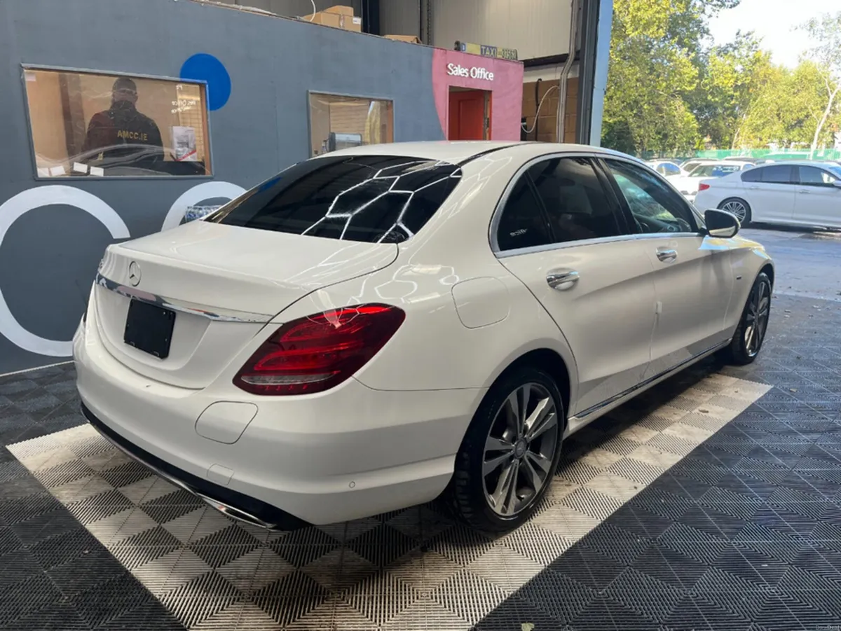 Mercedes-Benz C-Class 2017 MERCEDES-BENZ C350e AUT - Image 3