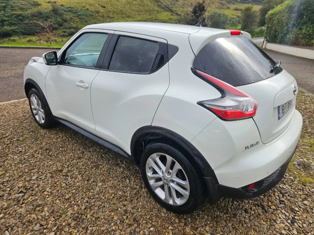 Nissan Juke 1.5 DSL SV E6 4DR - Image 4