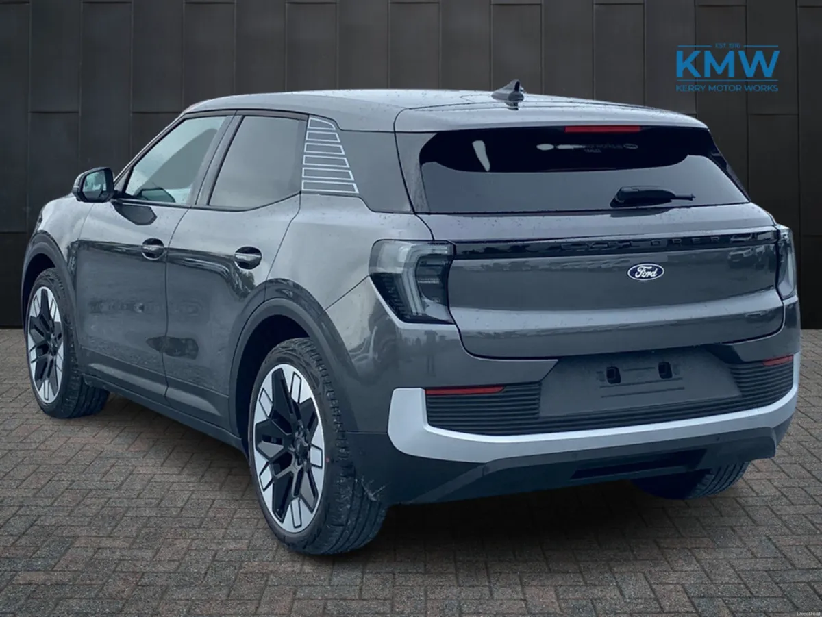 Ford Explorer 2-Seat Commercial Premium Ext Range - Image 4
