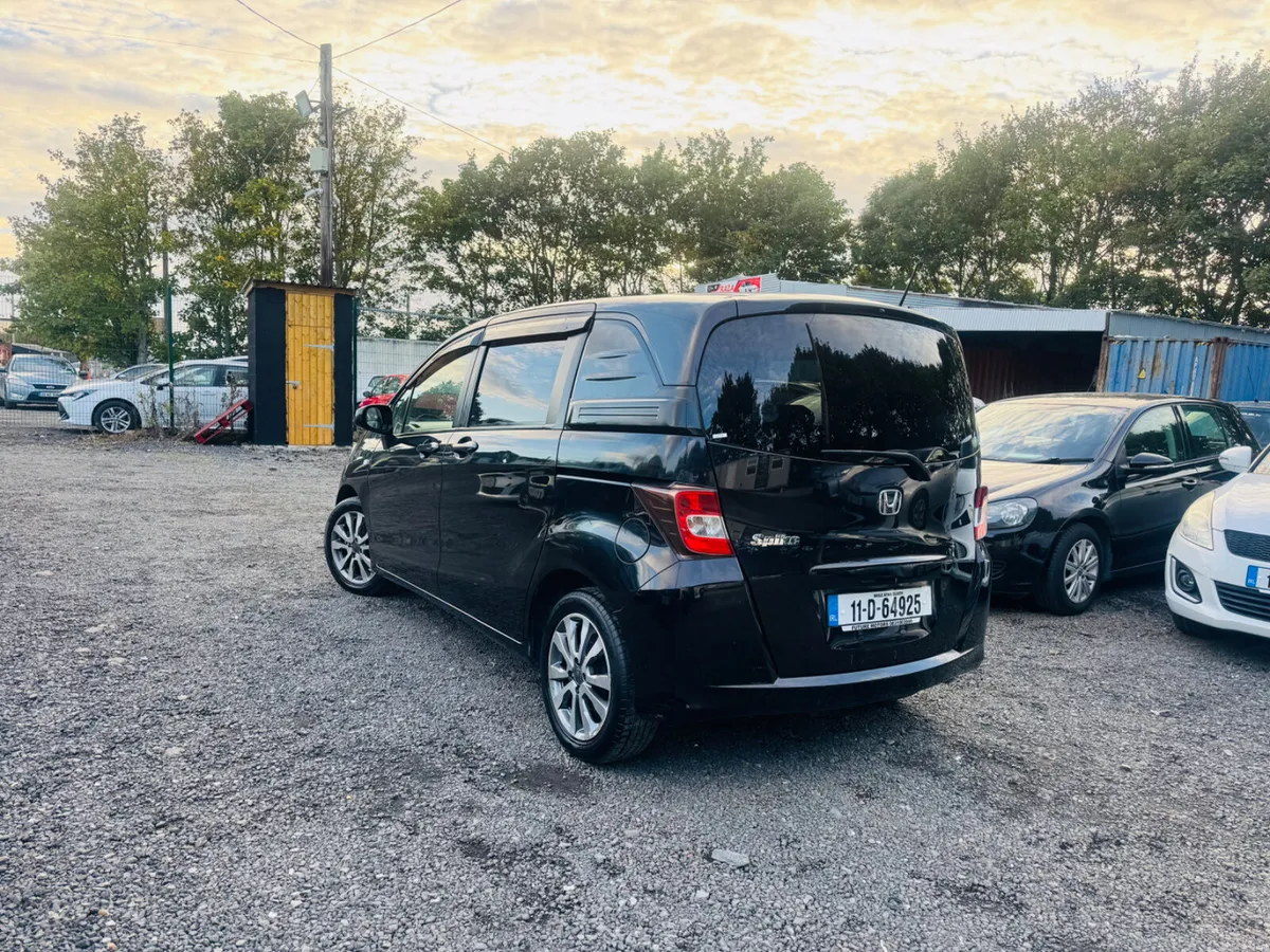 Honda Freed 2011 Automatic 1.3 Petrol - Image 4