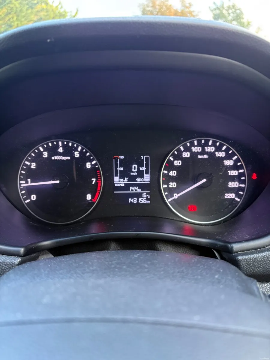 Hyundai i20 - Image 6