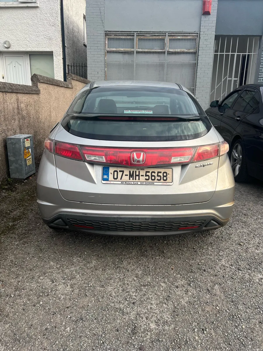Car - Image 2