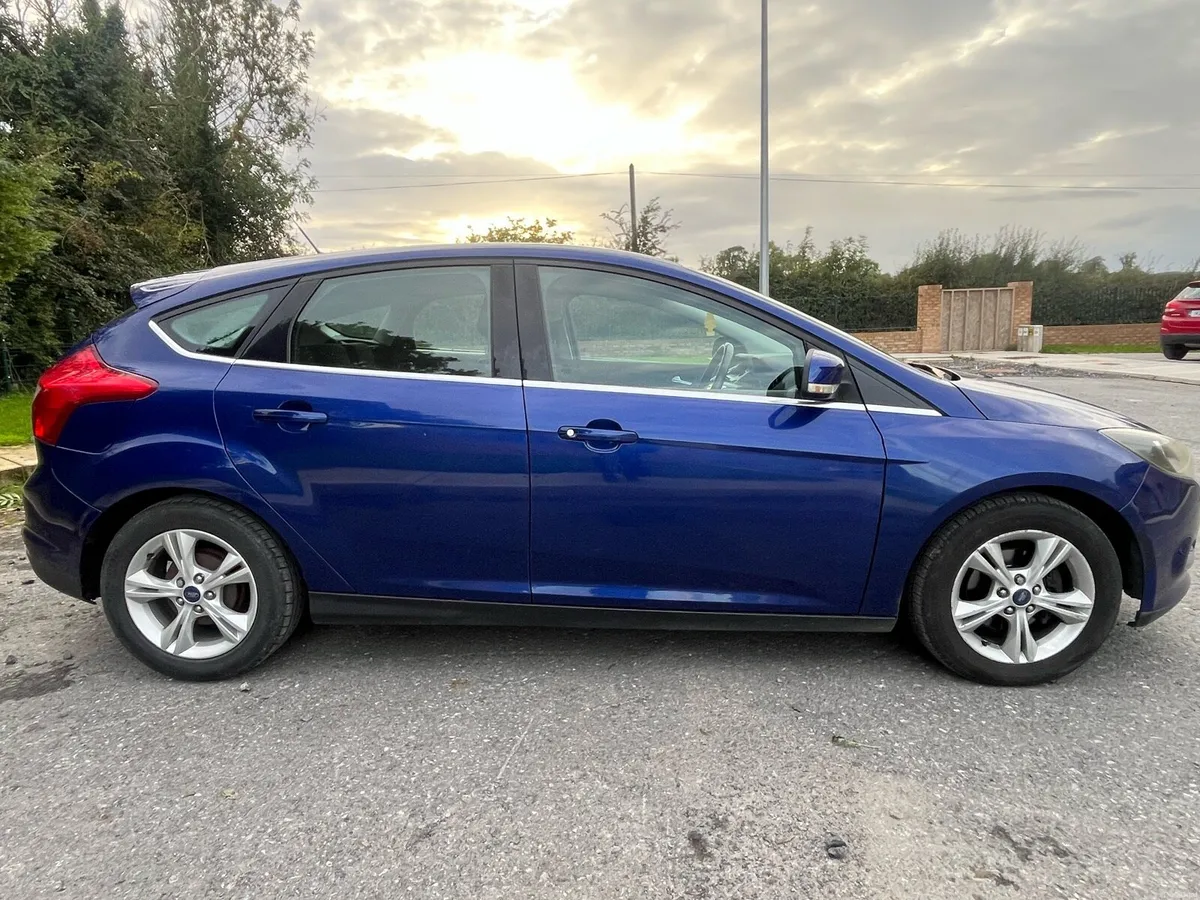 Ford Focus Blue - Image 4