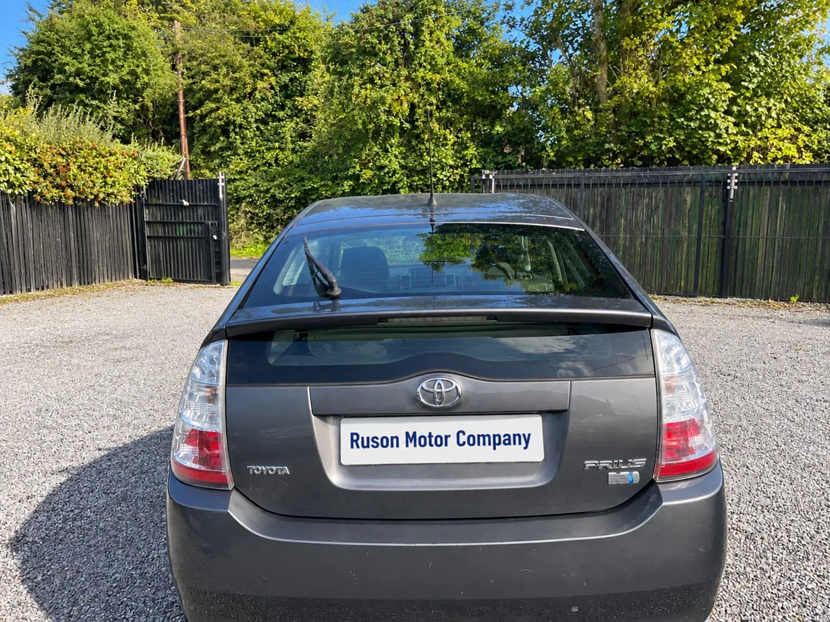07 Toyota Prius 1.5 Hybrid Auto– Sat Nav & - Image 4