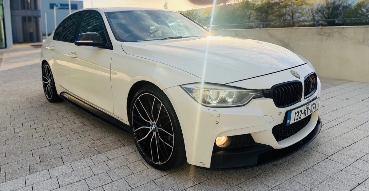 Bmw 330D M-Sport Alpine white - Image 4