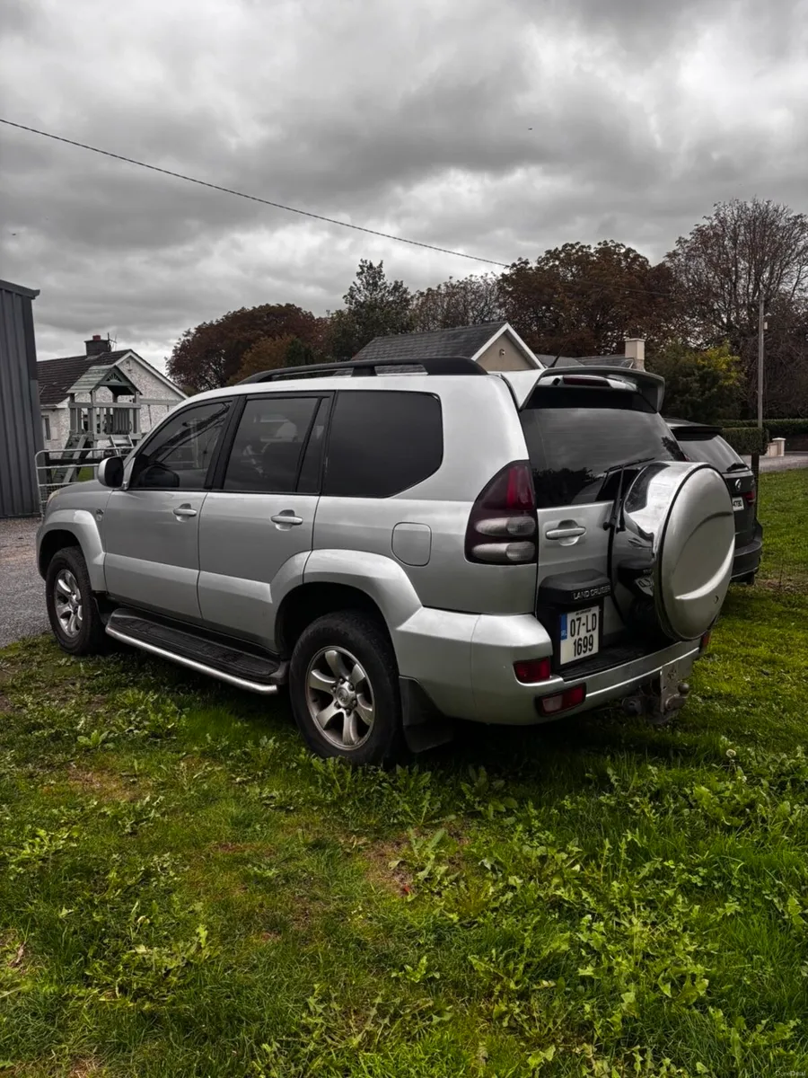 Toyota Land Cruiser - Image 2