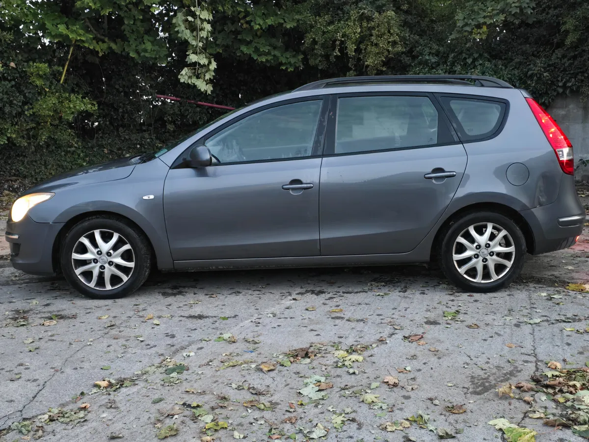 Hyundai i30 2010 diesel ⛽️  estate €1330 - Image 4