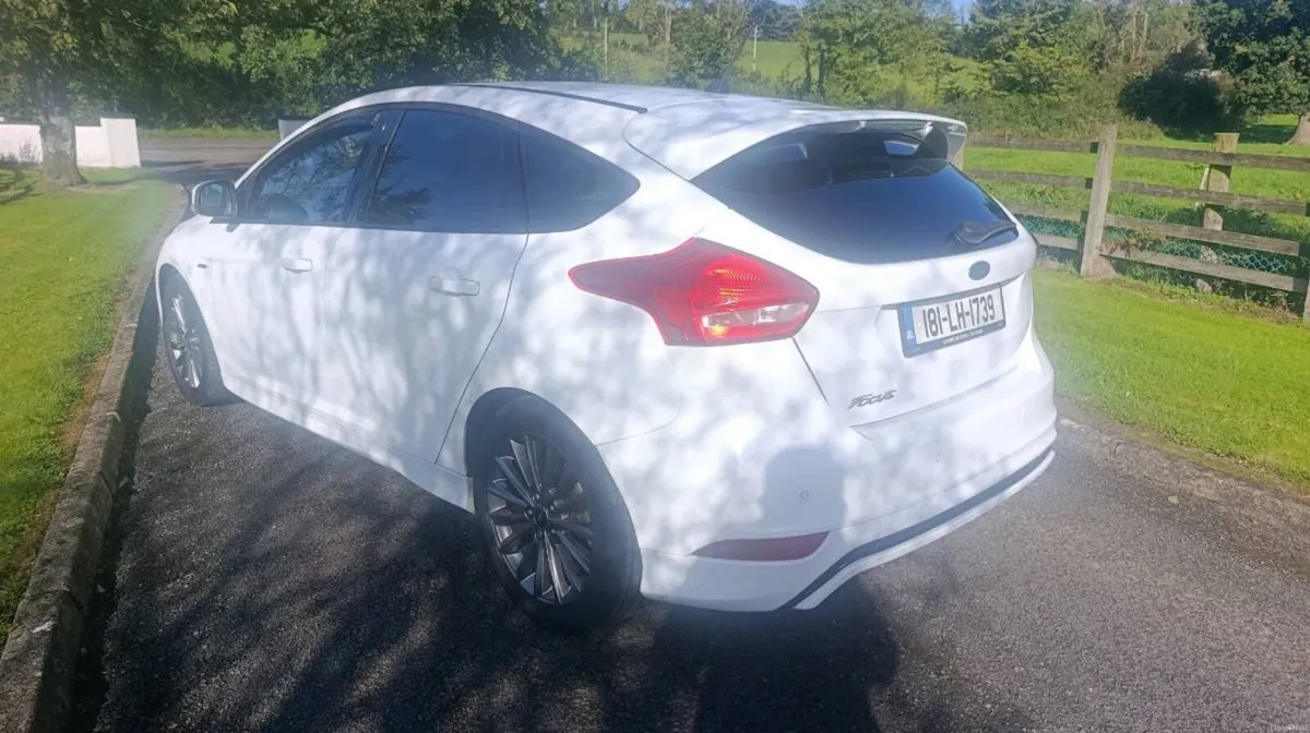 2018 Ford Focus Stline Diesel - Image 5