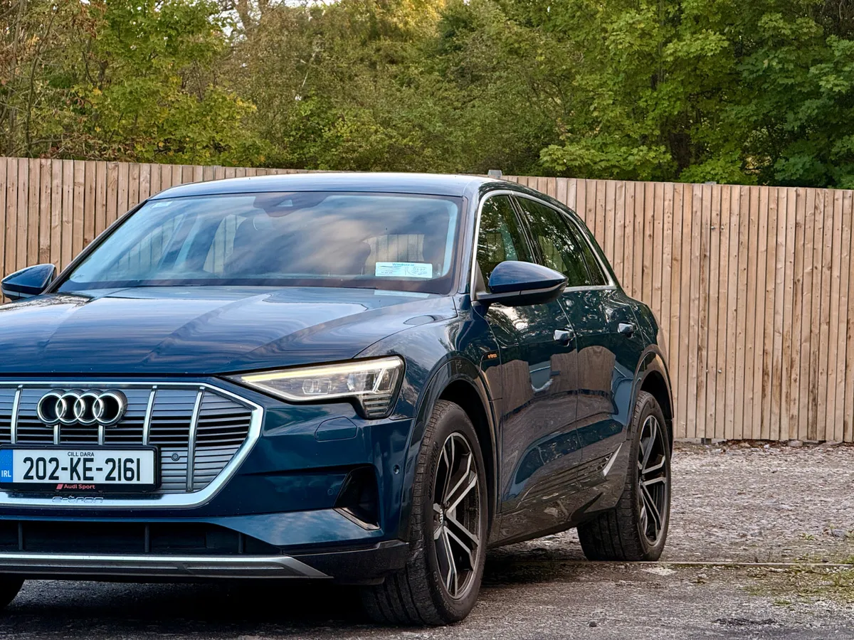 Audi e-tron 2020 50 Quattro Advance 73kWh NCT book - Image 5