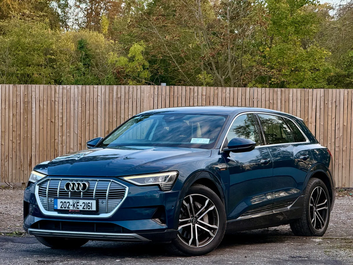 Audi e-tron 2020 50 Quattro Advance 73kWh NCT book - Image 3