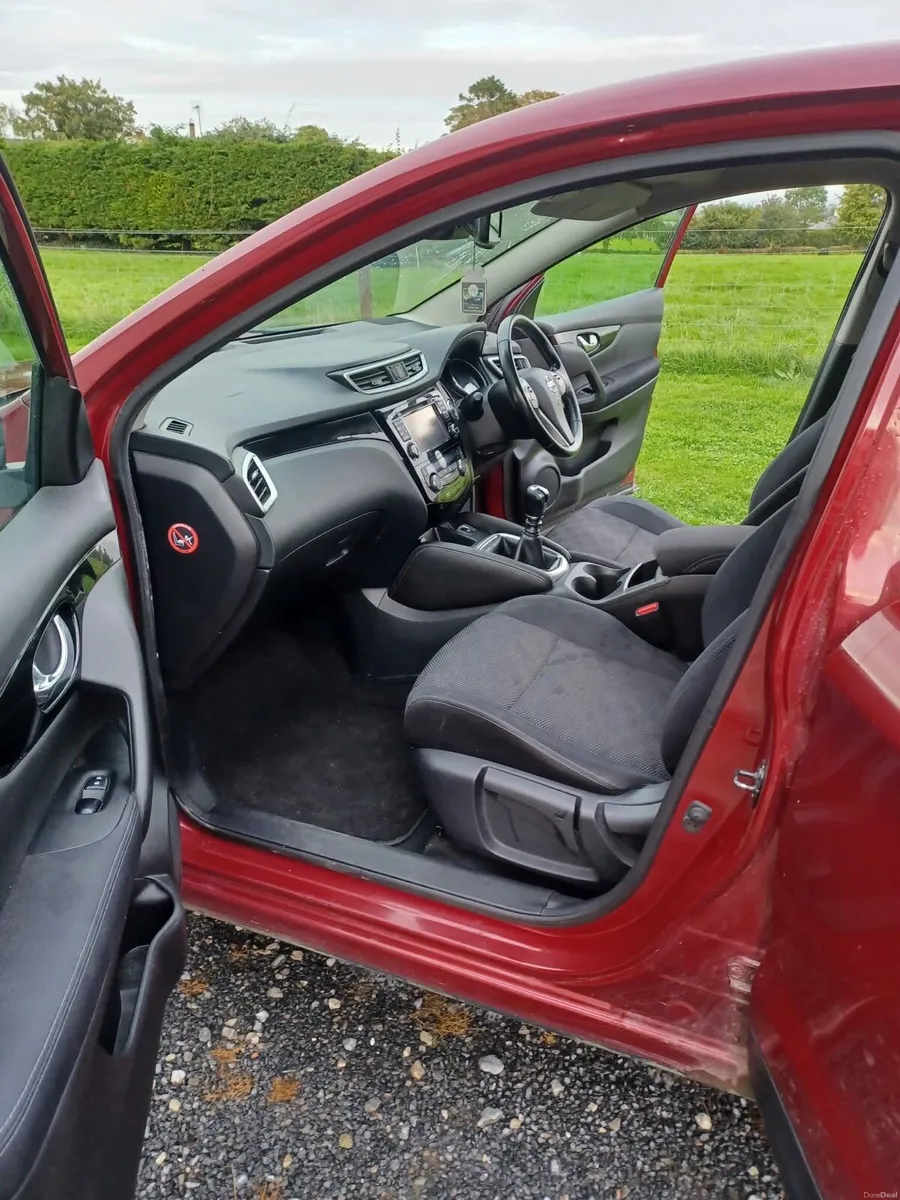 ** Nissan Qashqai ** - Image 4
