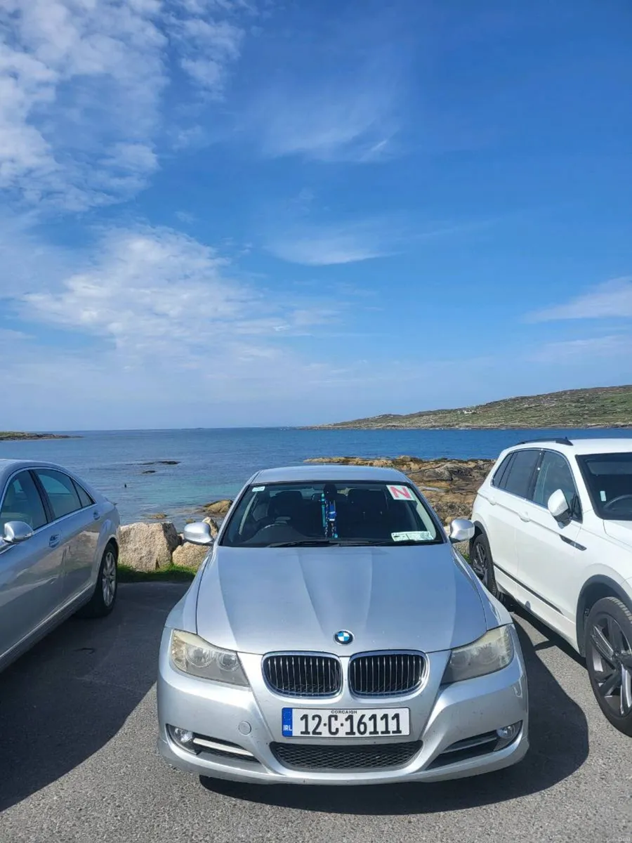 BMW 320D E90 2012 - Image 1